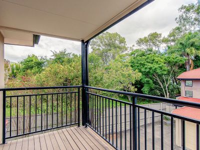 2/127 Jones Road, Carina Heights