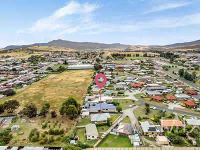 8 Bemlena Place, Brighton