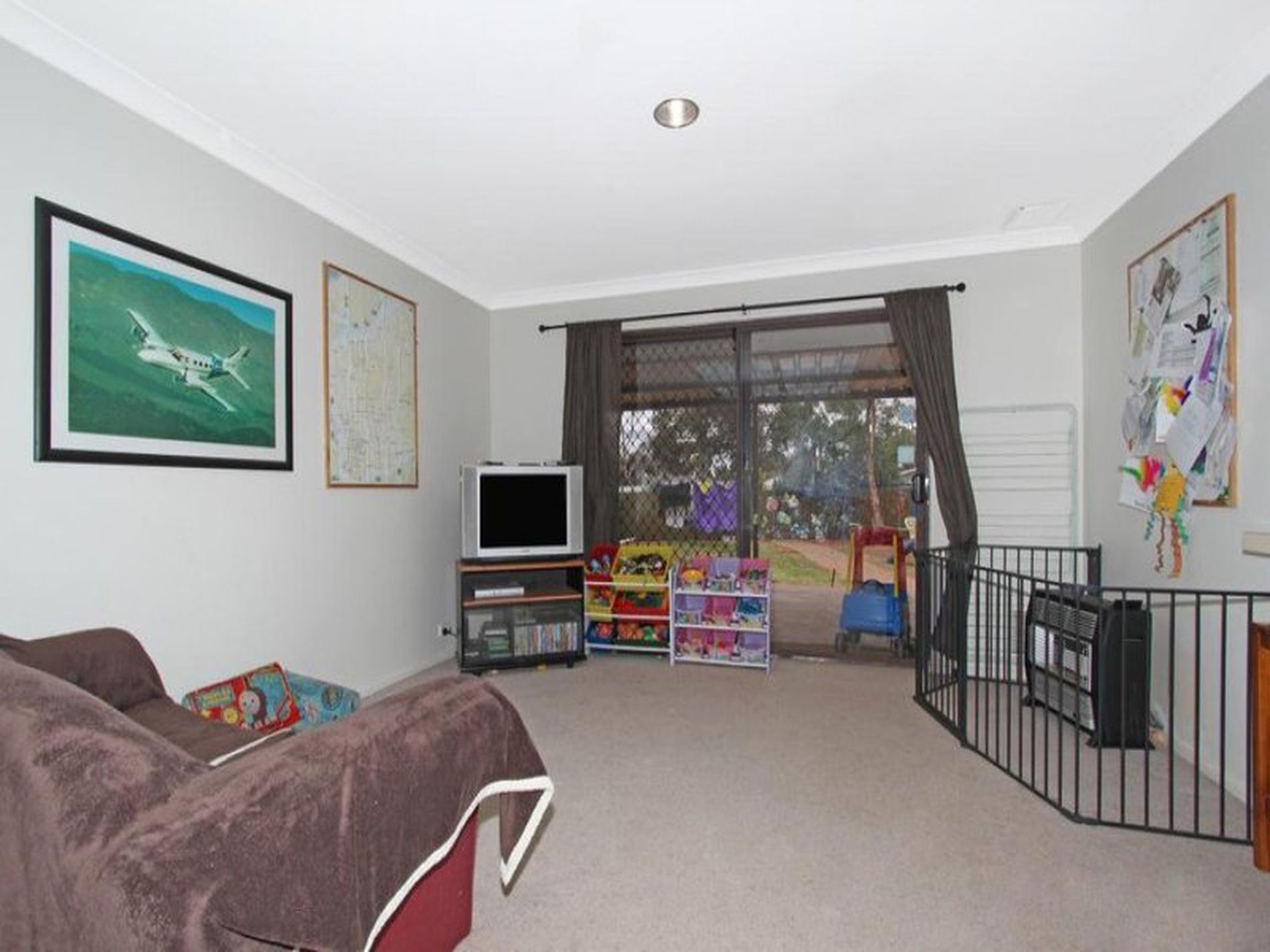 10 Eureka Street, Hannans