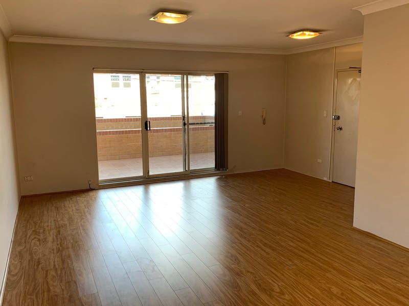 8 / 90 Gloucester Road, Hurstville
