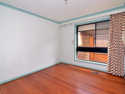 3 Laura Grove, Avondale Heights