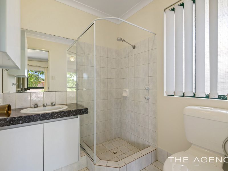 83 Brenchley Drive, Atwell