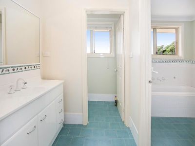 5 Grovewood Court, Horsley