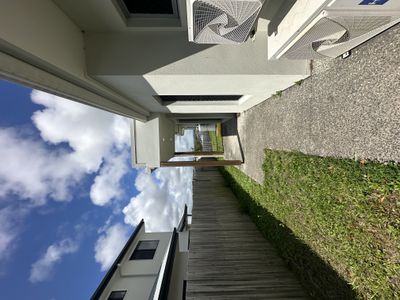 1 / 5 Jarrah Dr, Peregian Springs