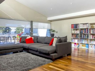 2 / 18 Ommanney Street, Bunbury