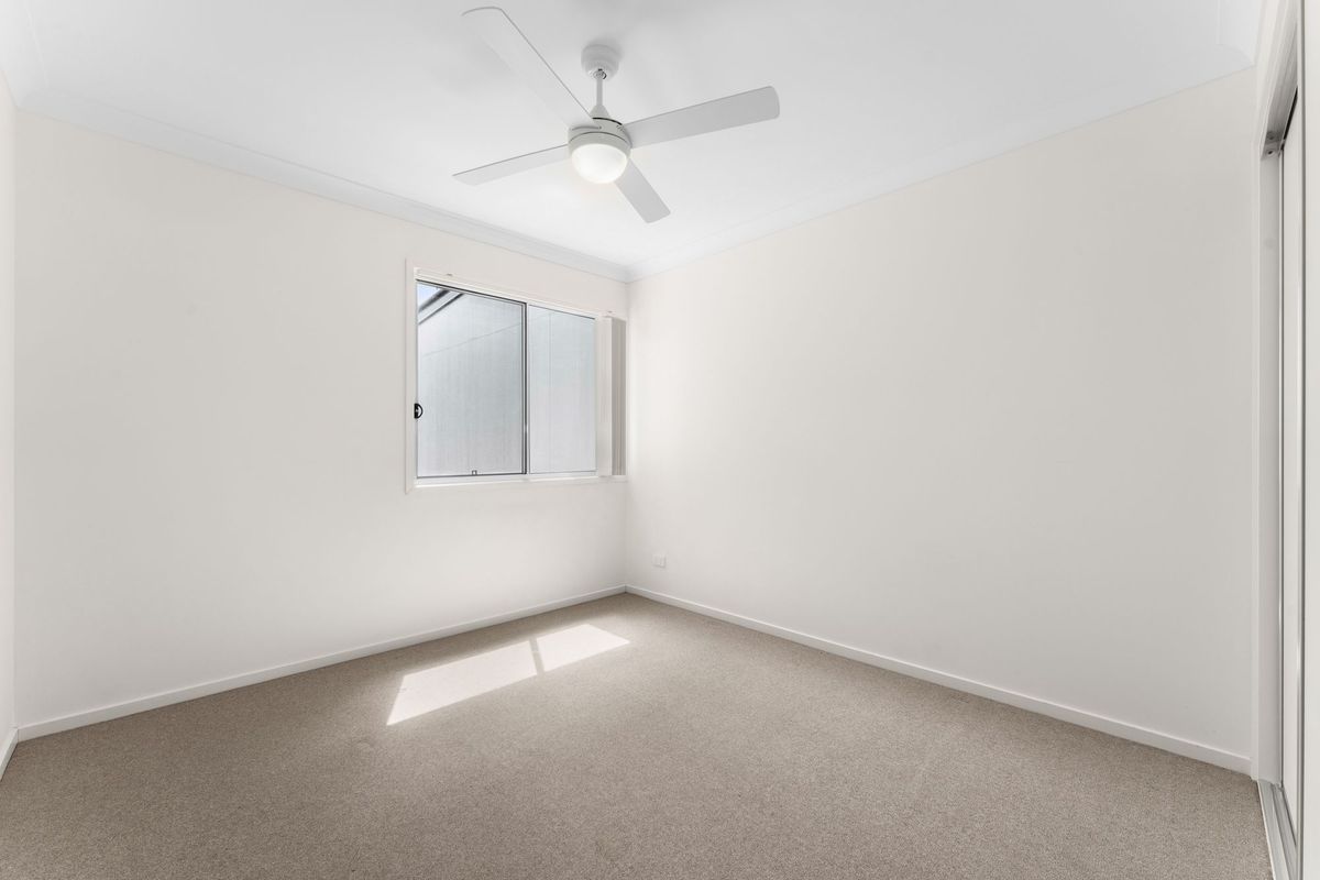 4 Larcom Crescent, Redbank Plains