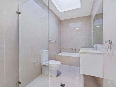 24 The Glen Road, Bardwell Valley