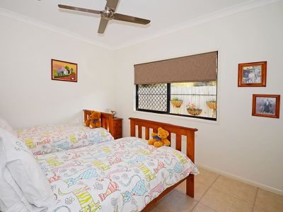 7 LAKES BOULEVARD, Burrum Heads