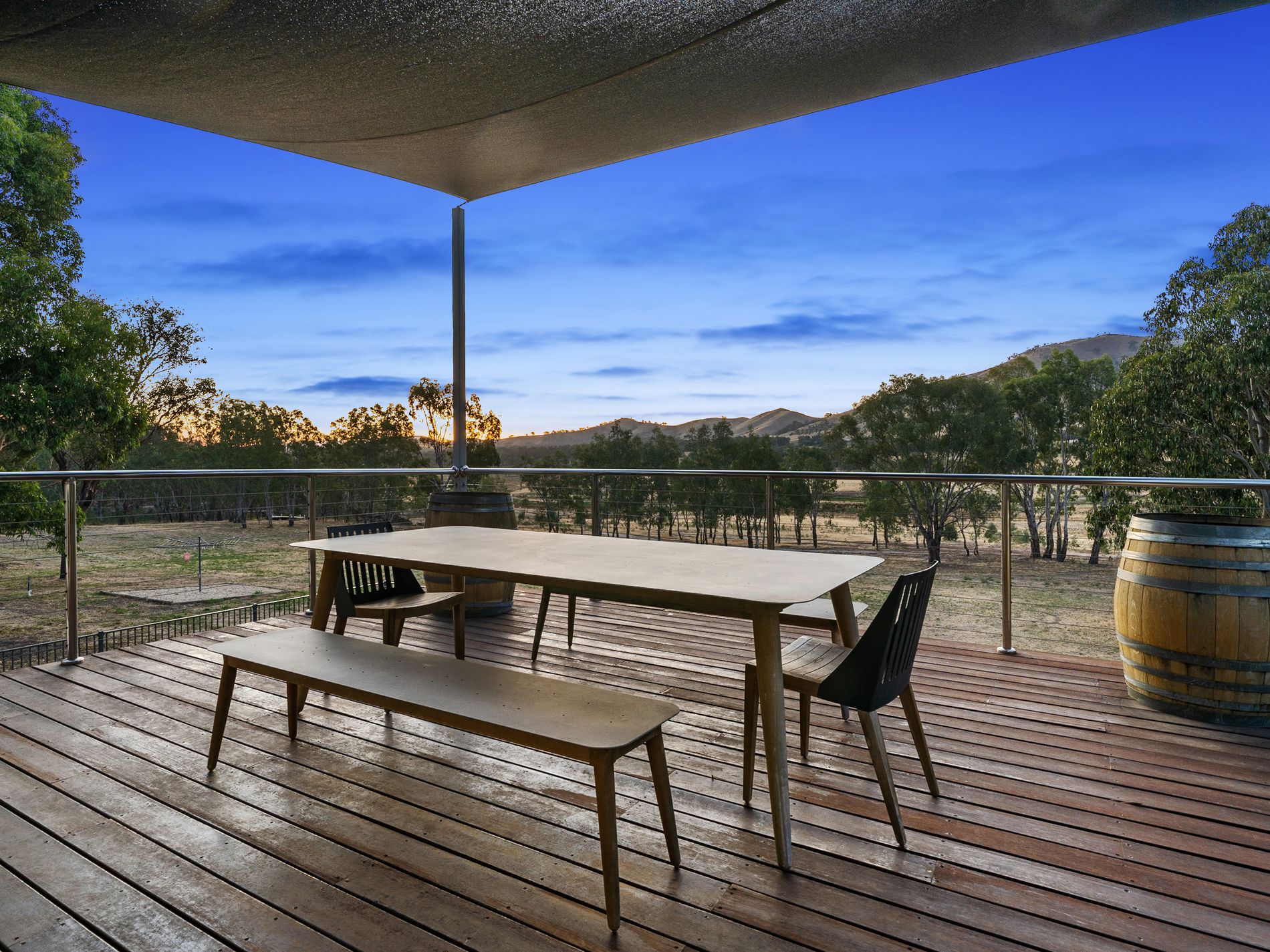 454 Howes Creek Road, Mansfield