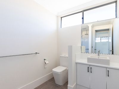 10 SHORE LANE, Port Kennedy