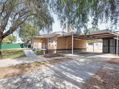 23 Coops Avenue, Thornlie