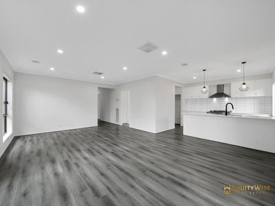 47 Surround Drive, Mambourin