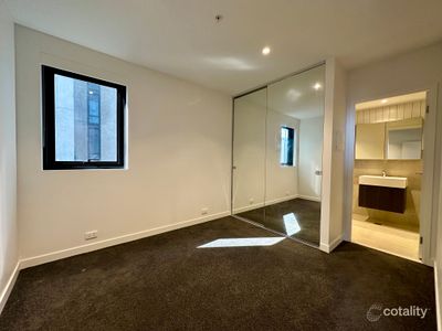 3502 / 245 City Road, Southbank
