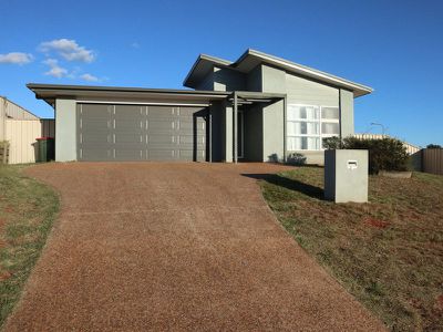 57 Frangipani Drive, Kingaroy