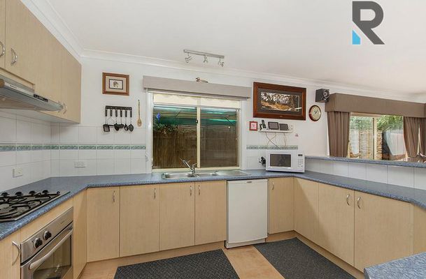 30 Bowral Loop, Craigieburn