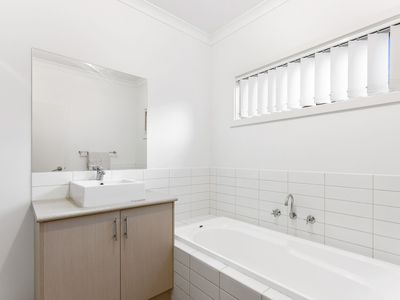 2 Rosebud Street, Tarneit