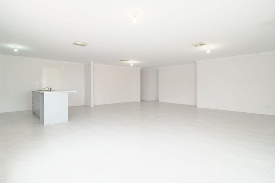 1 Ballaballa Close , Baldivis