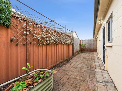 7 / 30 Girralong Street, Woree