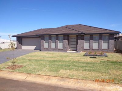 2 Wollomobi Drive, Dubbo