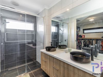 13 Buxton Street, Jackass Flat