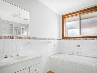 6 Palace Court, Cecil Hills