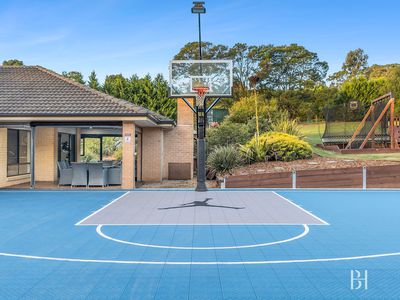 9 Olive Tree Court, Kilmore