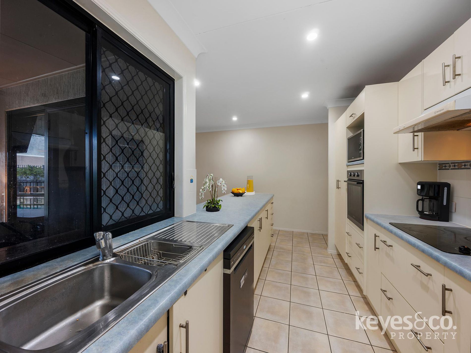 33 Brickondon Crescent, Annandale
