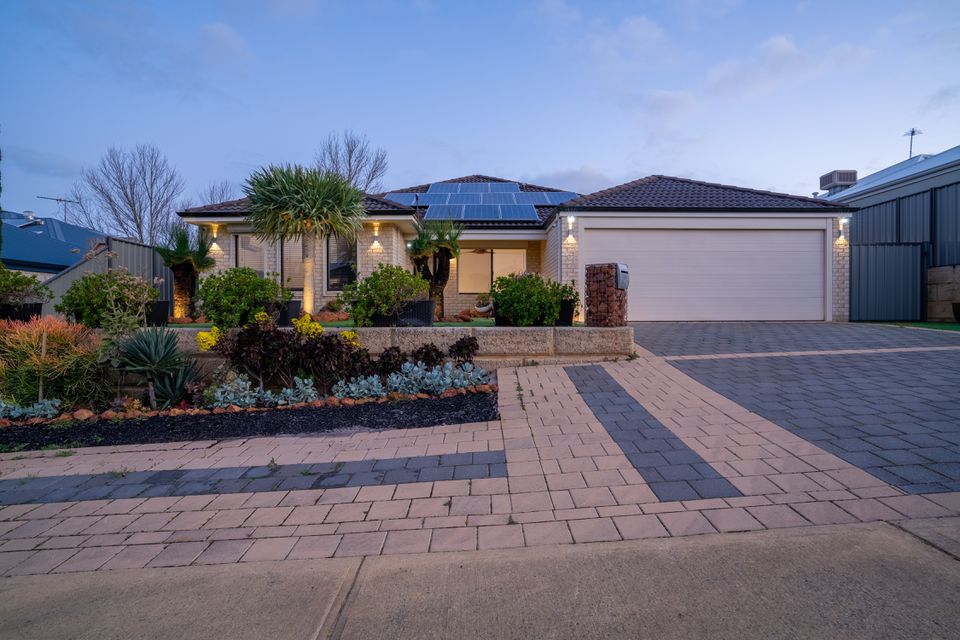 4 Yelbeni Loop, Baldivis