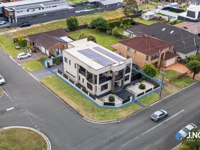 40 Oxford Street, Smithfield