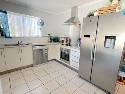 1 Emerson Court, South Gladstone