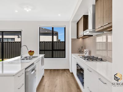 36 Layla Cres, Tarneit