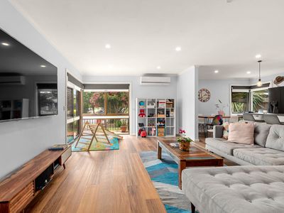 34 Sandhurst Crescent, Bundoora