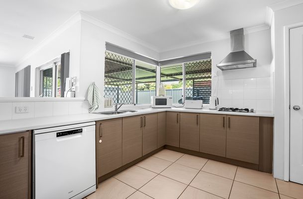 85 Coronata Drive, Warnbro