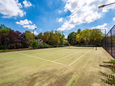 16 Bella Vista Drive, Lake Wyangan