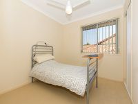 52 / 316  Long Street East, Graceville