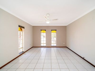 52 David Crescent, Hillarys