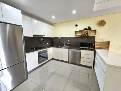 1209 / 11 Charles Street, Canterbury