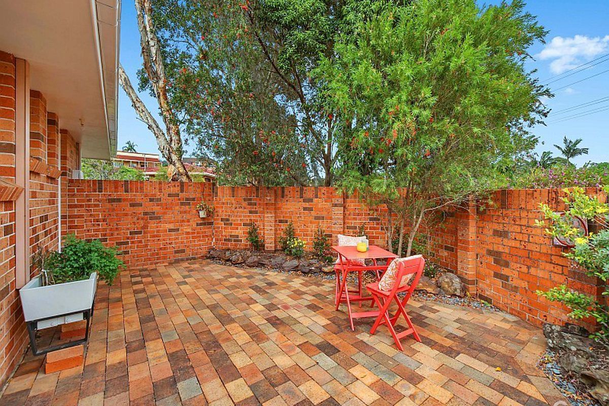 1 / 1 White Cedar Close, Green Point