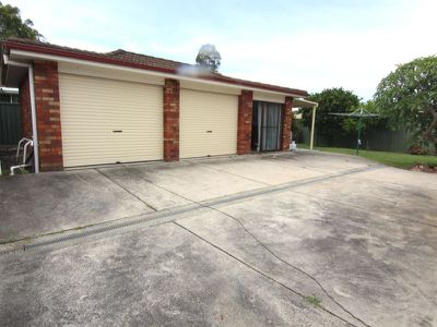 27 Kennewell Parade, Tuncurry