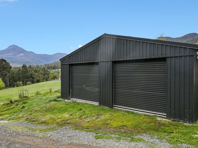 100 Misty Hill Road, Mountain River