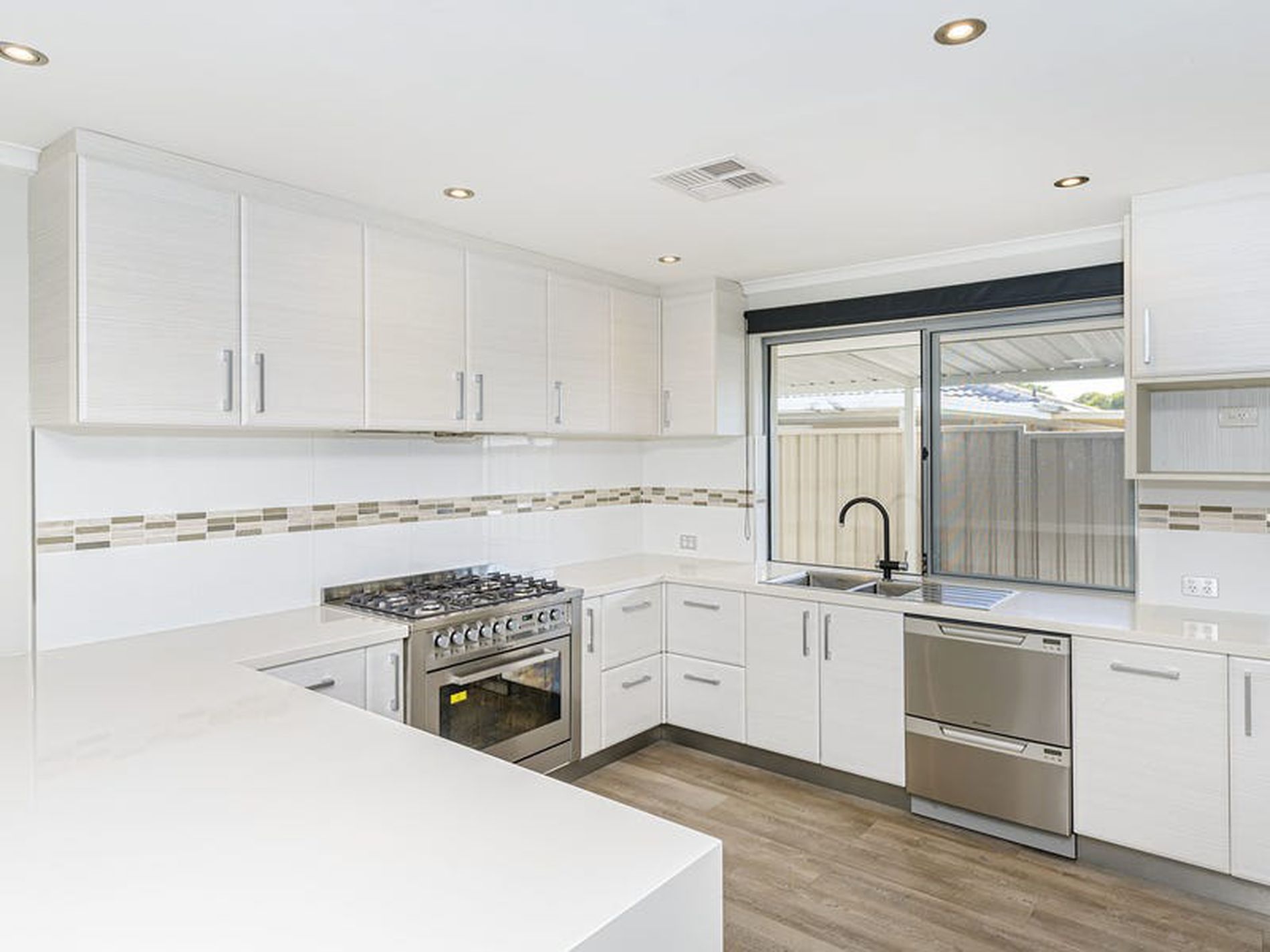 21 Stawell Way, Padbury