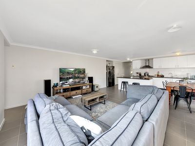 20 Embleton Chase, Weir Views
