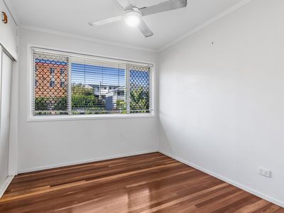 1/30 Ninth Ave, Coorparoo