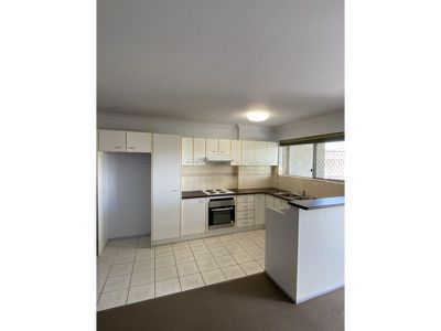 2 / 12 Little Street, Albion