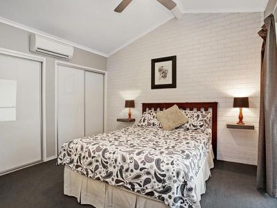 15 Palm Grove Crescent, Tewantin