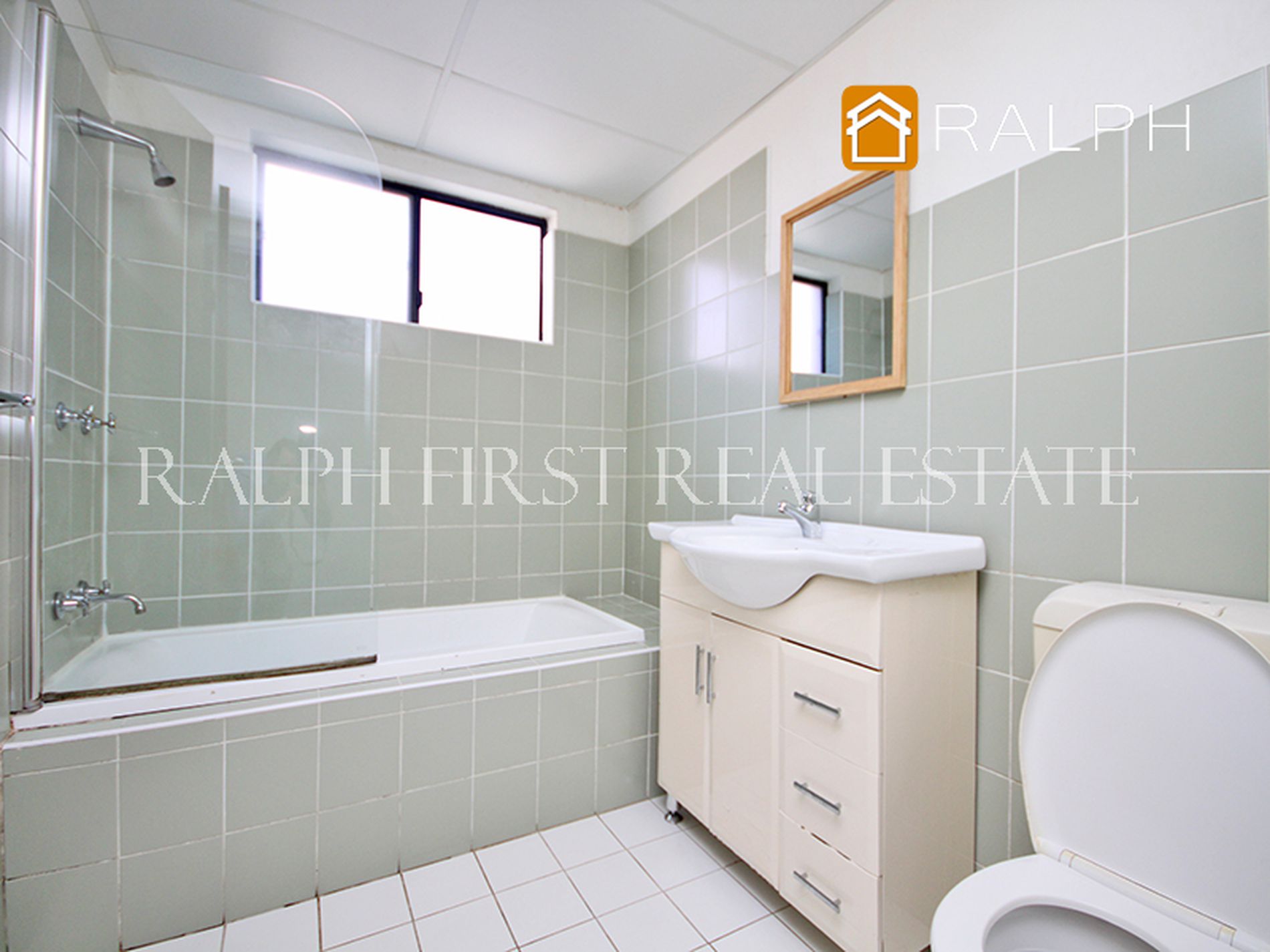 24 / 170-176 Greenacre Road, Bankstown