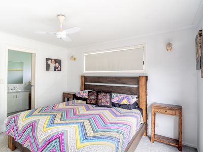 24 Lido Parade, Urangan