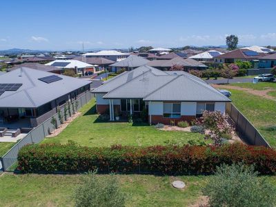 7 Sanctuary Place, Hillvue