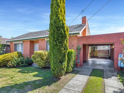 18 McIvor Road, St Albans