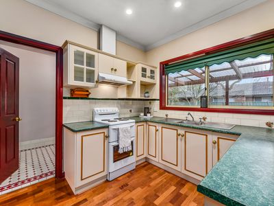1 Hill Crescent, Mount Gambier